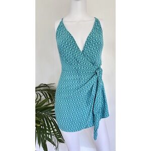 Green & White Romper with Cross-Back Adjustable Straps and Front-Tie Detail - XS